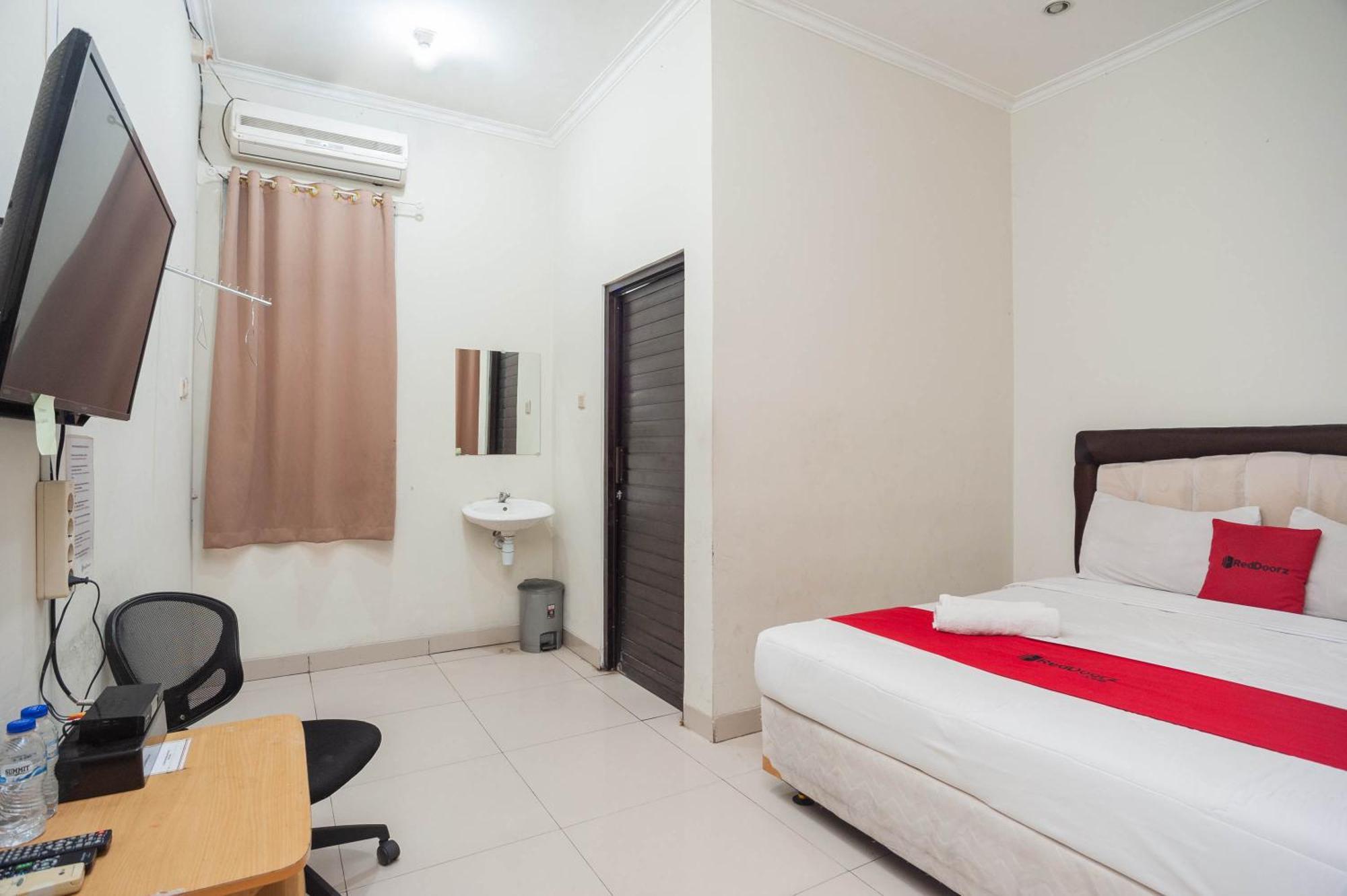 Reddoorz Plus Near Rs Pmi Bogor Eksteriør billede